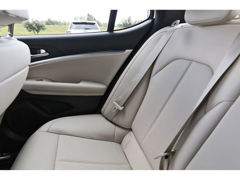 Used 2026 Genesis G70 2.5T RWD image 13