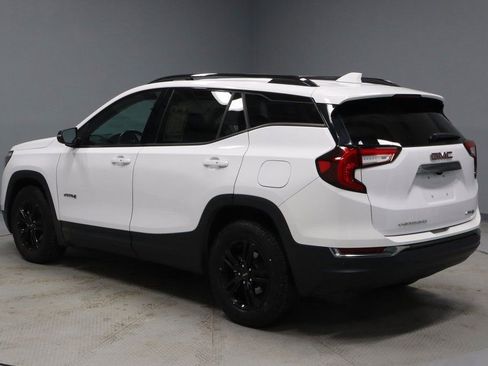 Used 2022 GMC Terrain AT4 w/ Infotainment Package II AWD/4WD image 10