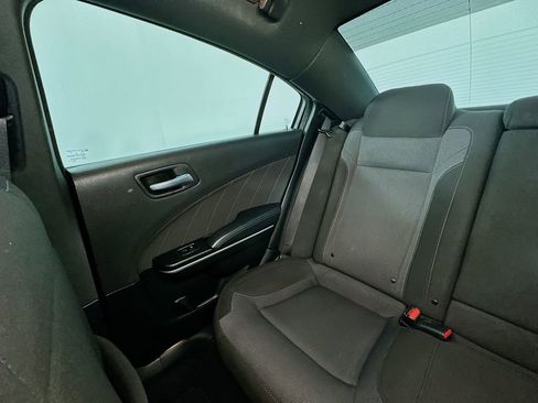 Used 2022 Dodge Charger SXT RWD image 12