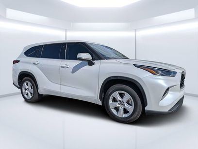 Used 2022 Toyota Highlander L