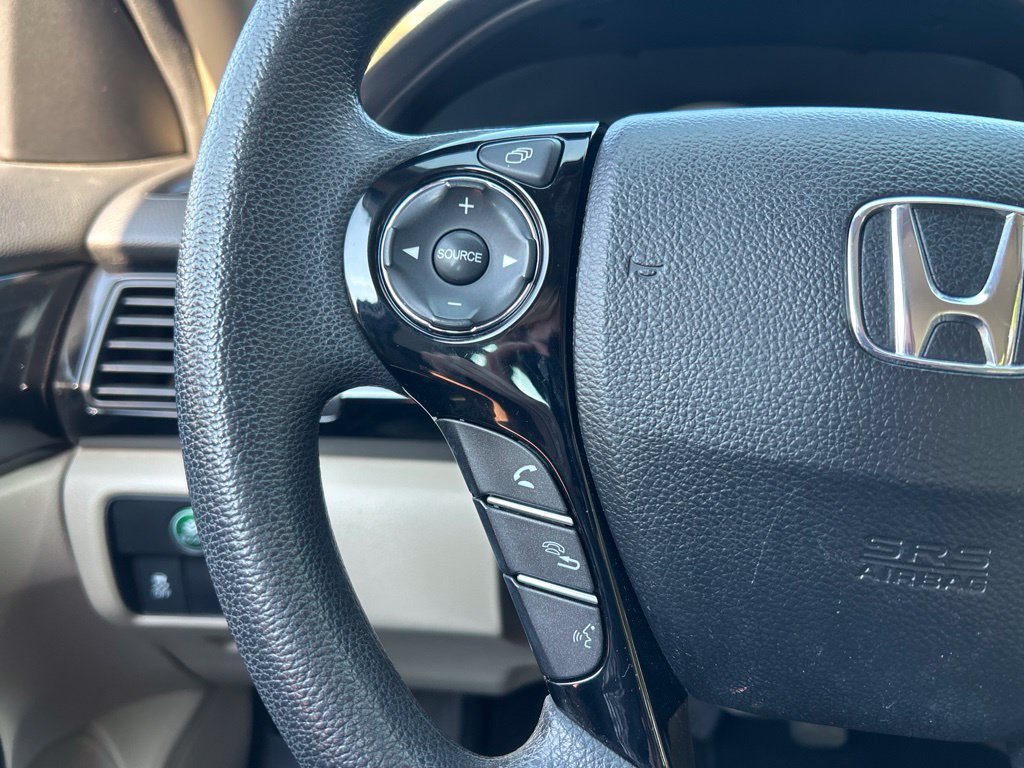Used 2016 Honda Accord LX image 21