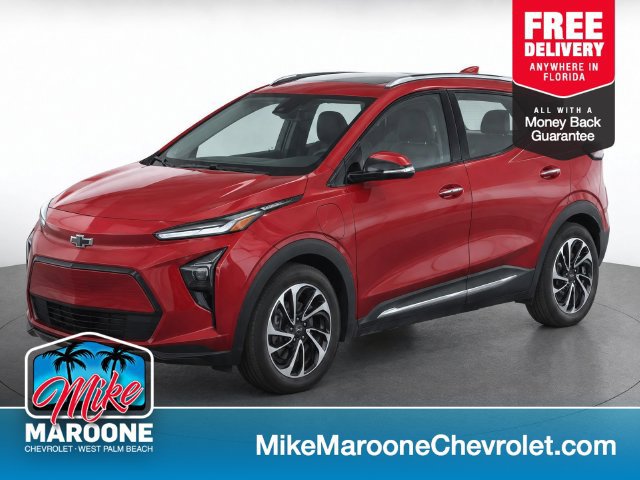 Used 2023 Chevrolet Bolt EUV Premier w/ Sun & Sound Package FWD image 1
