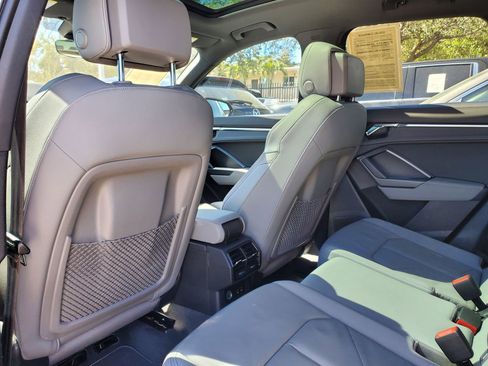 Used 2021 Audi Q3 2.0T Premium Plus w/ Premium Plus Package image 9