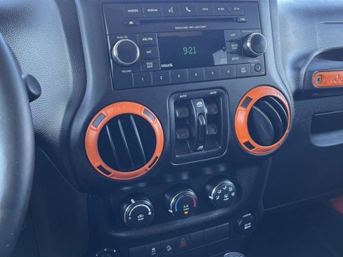 Used 2015 Jeep Wrangler Unlimited Sport w/ Quick Order Package 24S image 16