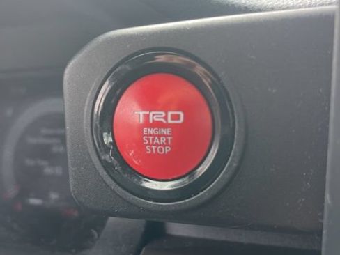 Used 2024 Toyota Tacoma TRD Sport RWD image 19