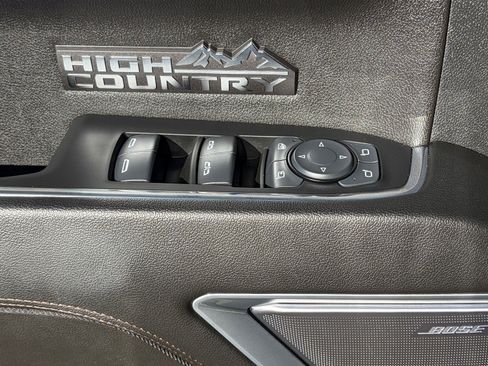 Used 2025 Chevrolet Silverado 1500 High Country image 17