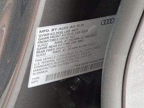 New 2025 Audi Q8 Premium Plus image 18