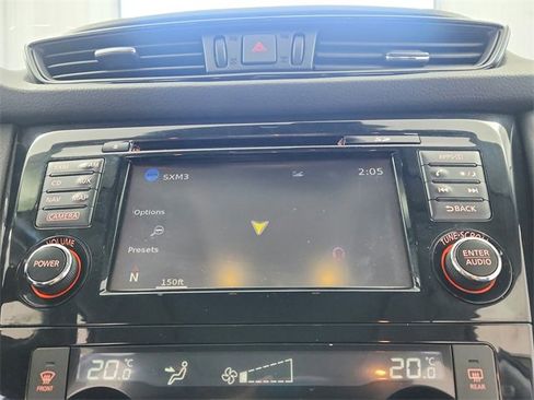 Used 2017 Nissan Rogue SL image 31