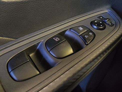 Used 2024 Nissan Versa S w/ Trunk Package FWD image 27