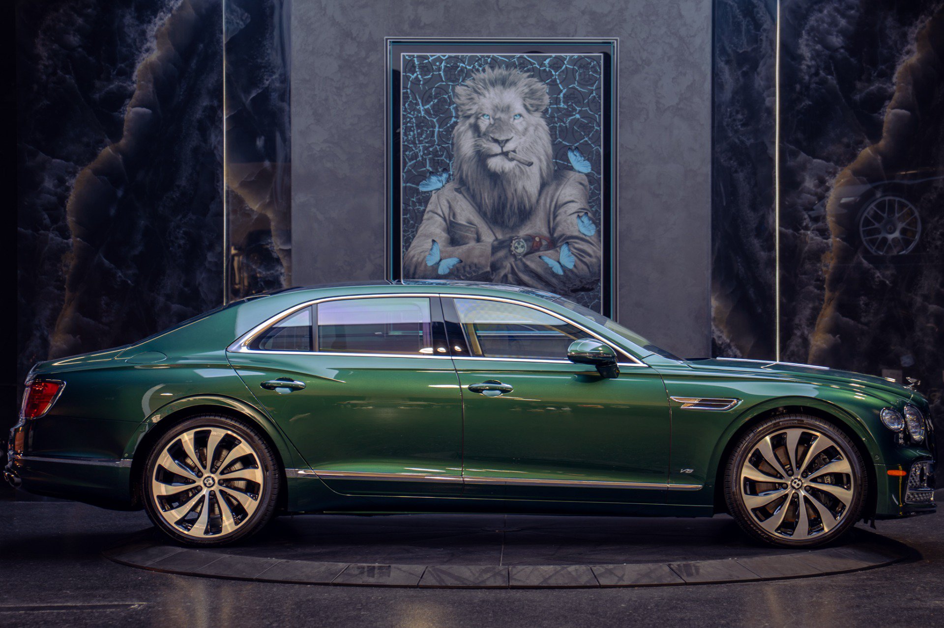 Used 2022 Bentley Flying Spur V8 AWD/4WD image 7