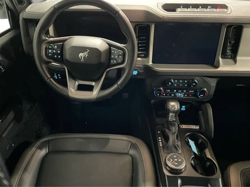 Used 2025 Ford Bronco Outer Banks w/ Sasquatch Package image 14
