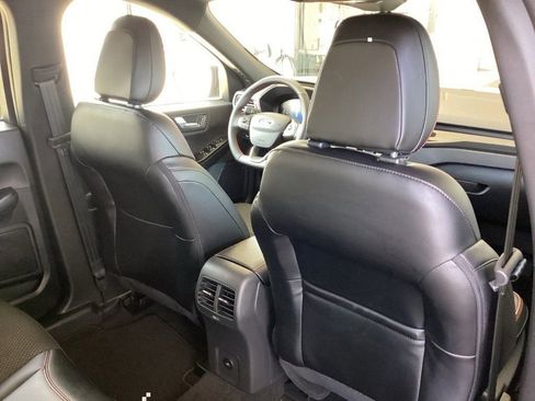 New 2025 Ford Escape ST-Line w/ Equipment Group 301A image 36