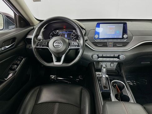 Used 2024 Nissan Altima 2.5 SR FWD image 21