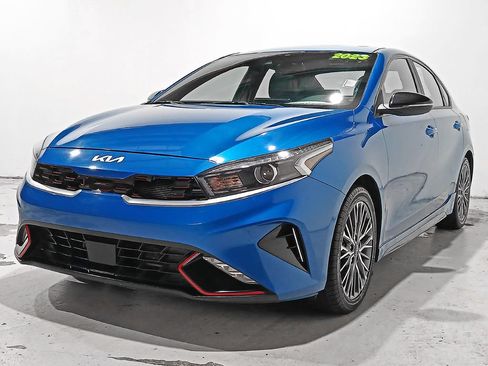 Used 2023 Kia Forte GT-Line w/ GT-Line Premium Package FWD image 3