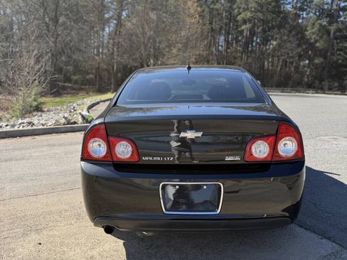 Used 2010 Chevrolet Malibu LTZ FWD image 8