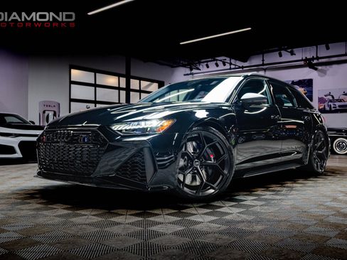 Used 2024 Audi RS 6 performance image 21