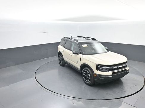 Certified 2024 Ford Bronco Sport Outer Banks w/ Tech Package image 19