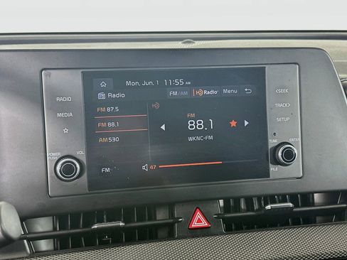 Used 2025 Kia Sportage LX FWD image 21