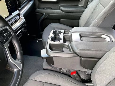 Used 2023 Chevrolet Silverado 1500 LT AWD/4WD image 13