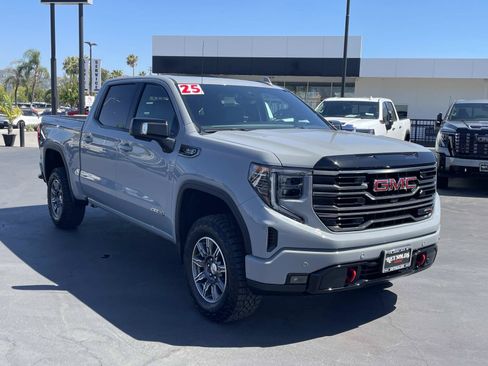 Used 2025 GMC Sierra 1500 AT4 w/ AT4 Premium Package AWD/4WD image 3