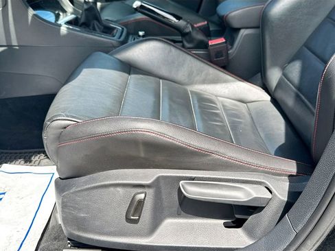 Used 2019 Volkswagen GTI SE w/ SE Experience Package FWD image 18
