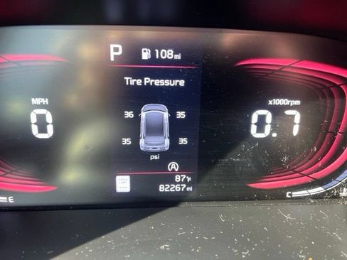 Used 2023 Kia Soul LX FWD image 2