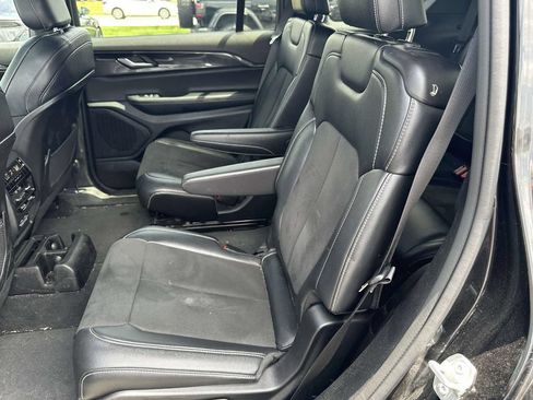Used 2023 Jeep Grand Cherokee L Laredo AWD/4WD image 11