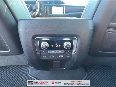 Used 2023 GMC Yukon Denali Ultimate image 14