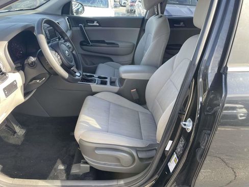 Used 2017 Kia Sportage LX image 28