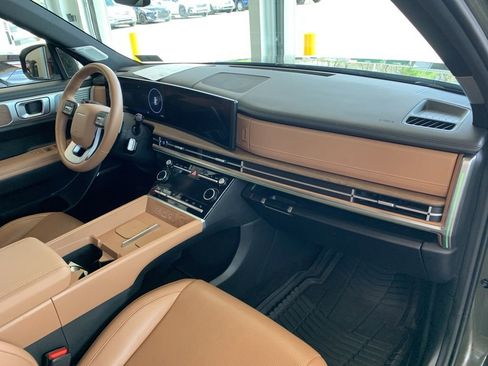 Used 2024 Hyundai Santa Fe Limited image 23