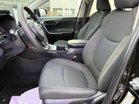 Used 2023 Toyota RAV4 LE image 16