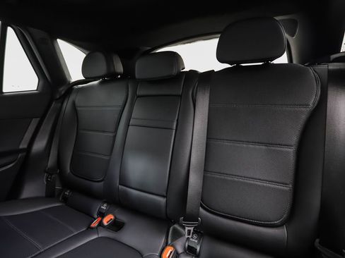 Used 2025 Mercedes-Benz GLC 350e 4MATIC image 22