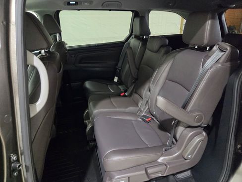 Used 2023 Honda Odyssey Touring image 14