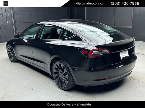 Used 2021 Tesla Model 3 Performance image 5