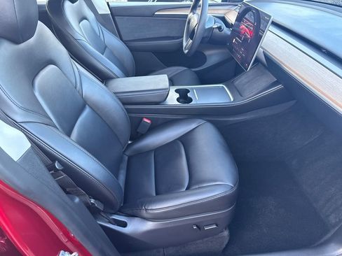 Used 2024 Tesla Model Y Long Range AWD/4WD image 15