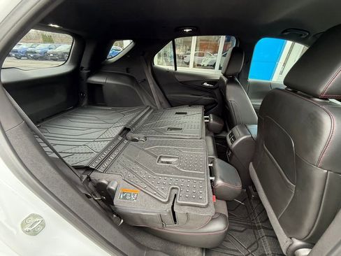 Used 2023 Chevrolet Equinox RS image 33