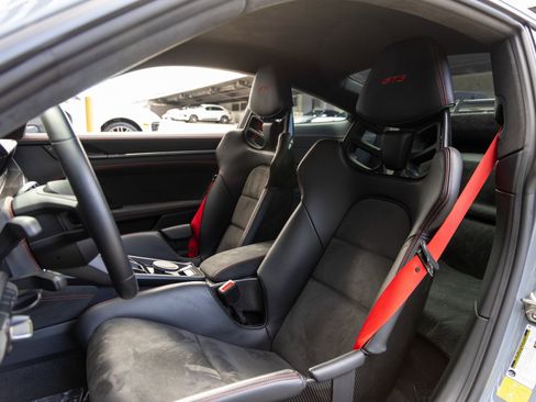 Certified 2024 Porsche 911 GT3 image 5