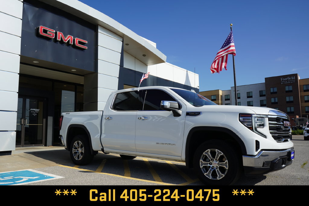 Used 2025 GMC Sierra 1500 SLT AWD/4WD image 2