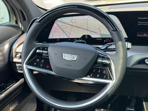 New 2026 Cadillac Vistiq Luxury image 11