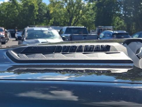 Certified 2025 Chevrolet Silverado 2500 LTZ w/ LTZ Convenience Package AWD/4WD image 31