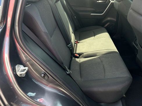 Used 2019 Toyota RAV4 XLE w/ Convenience Package image 17