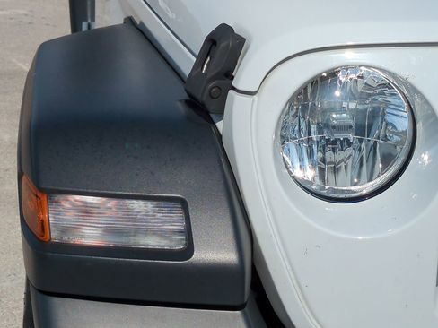 Used 2019 Jeep Wrangler Unlimited Sport S image 9