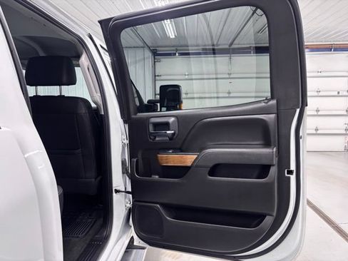Used 2018 Chevrolet Silverado 2500 LTZ w/ LTZ Plus Package AWD/4WD image 8