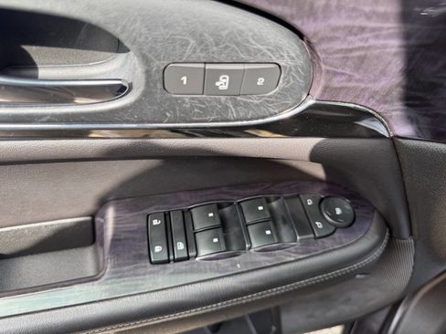 Used 2017 Buick Enclave Leather AWD/4WD image 17
