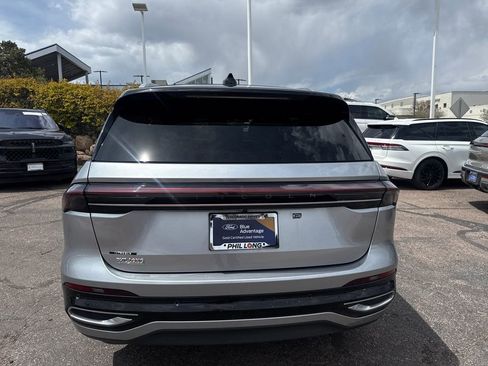 Used 2024 Lincoln Nautilus Reserve w/ Equipment Group 202A AWD/4WD image 6
