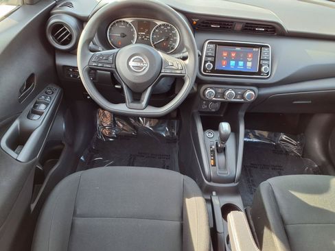 Used 2025 Nissan Kicks Play S FWD image 2