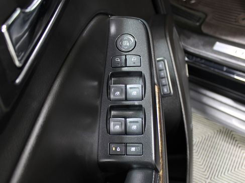 Used 2018 Chevrolet Tahoe LT image 7