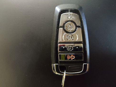 Used 2023 Lincoln Aviator Reserve RWD image 32