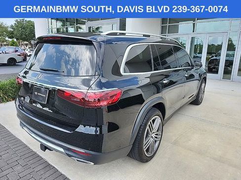 Used 2025 Mercedes-Benz GLS 450 4MATIC image 10