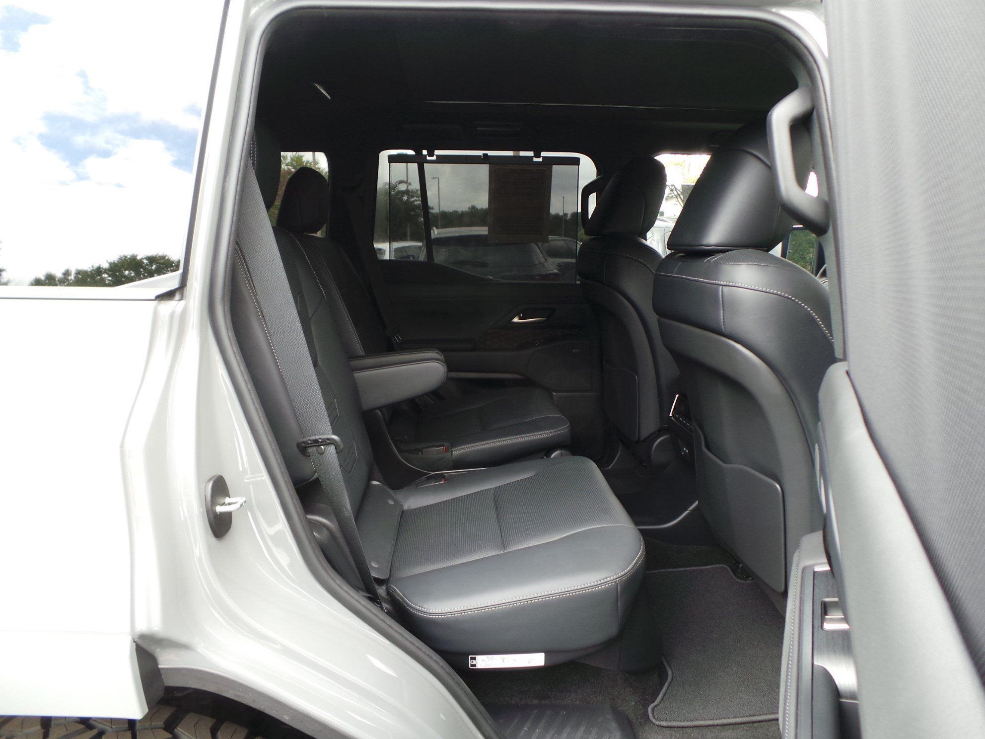 Used 2025 Lexus GX 550 w/ Accessory Package (2T) AWD/4WD image 49